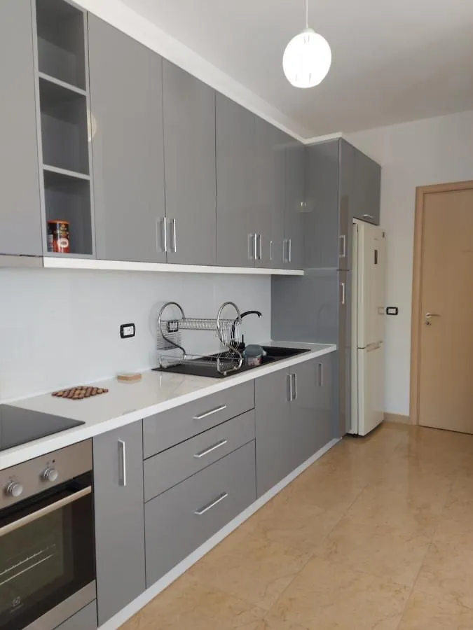 Vlorë Ina'S Apartment